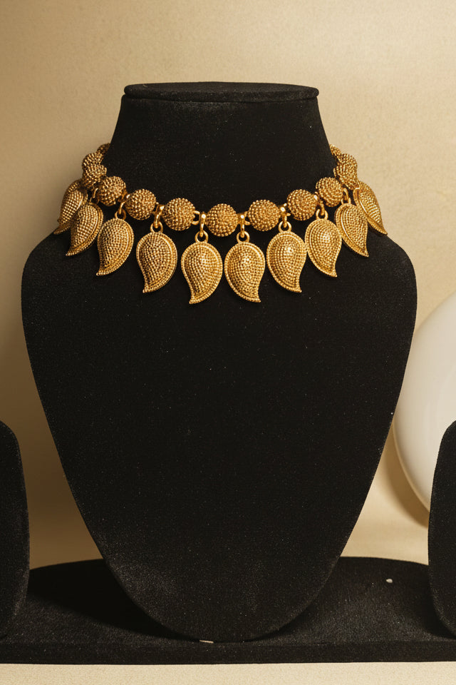Paisley Leaf Antique Choker Set