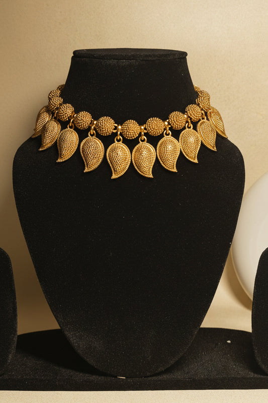Paisley Leaf Antique Choker Set