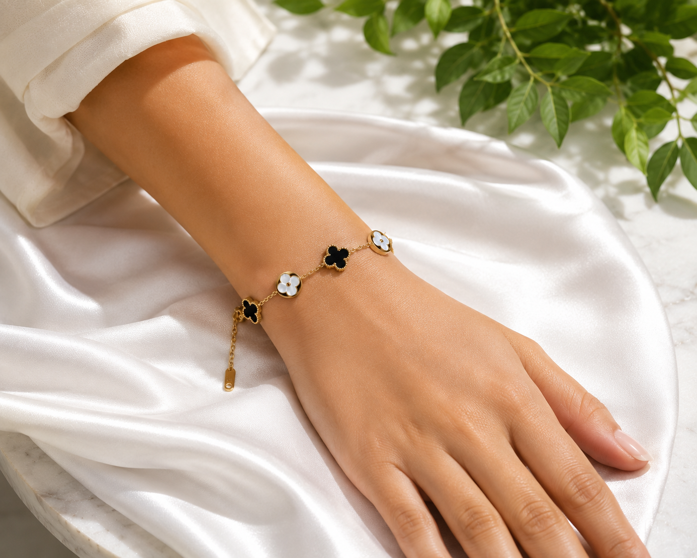 Classy Anti-Tarnish Gold-Plated Adjustable Charm Bracelet